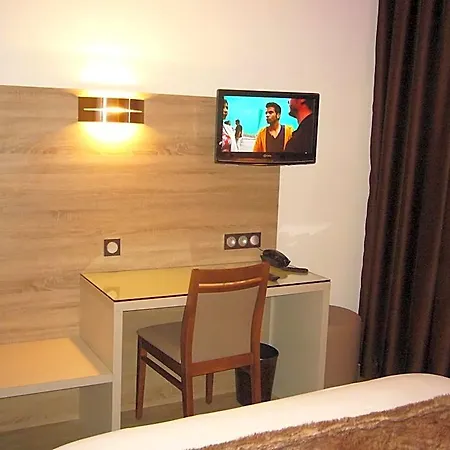 Et Le Clos Cerdan Hotel Mont-Louis