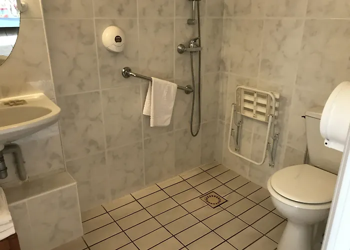 Et Le Clos Cerdan Hotel Mont-Louis